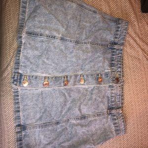 denim skirt